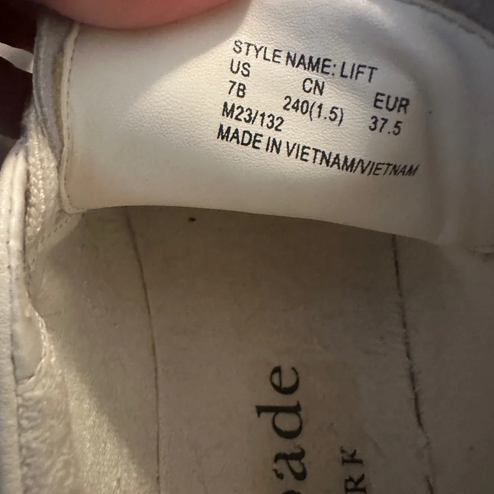 Kate Spade Lift Sneakers Size 7